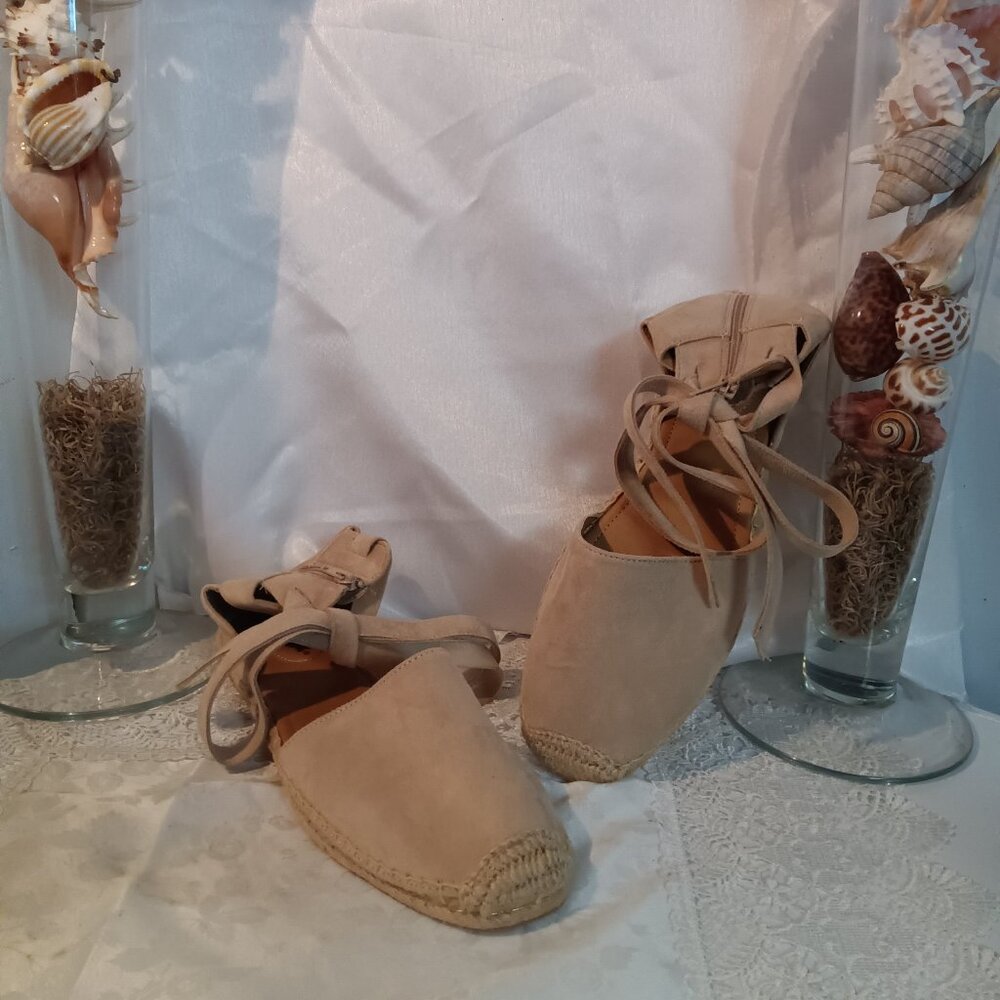 The Shayla Flat Espadrille by Comfortview - Light Tan